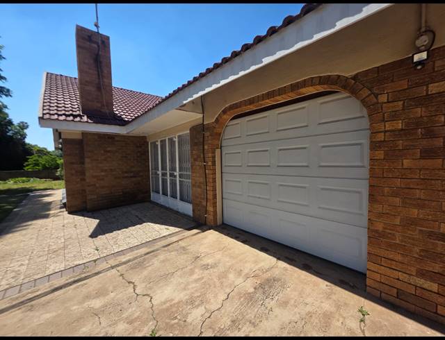 4 BEDROOM HOUSE FOR SALE IN VANDERBIJLPARK SW 1